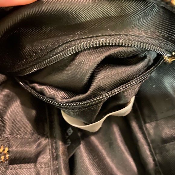 H&M suede square crossbody with grey tassel - Picture 7 of 10